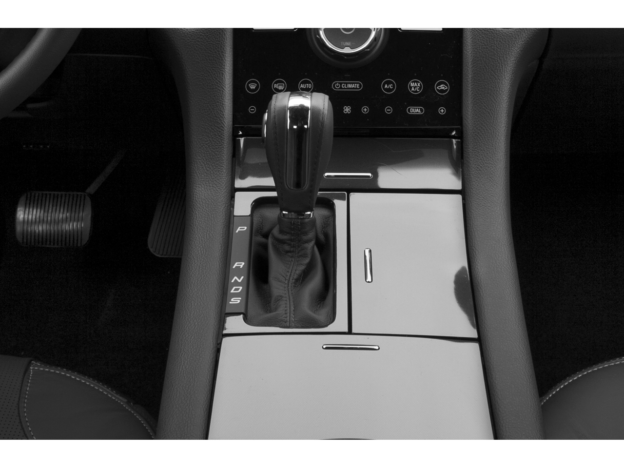 2015 Ford Taurus 4dr Sdn SEL FWD