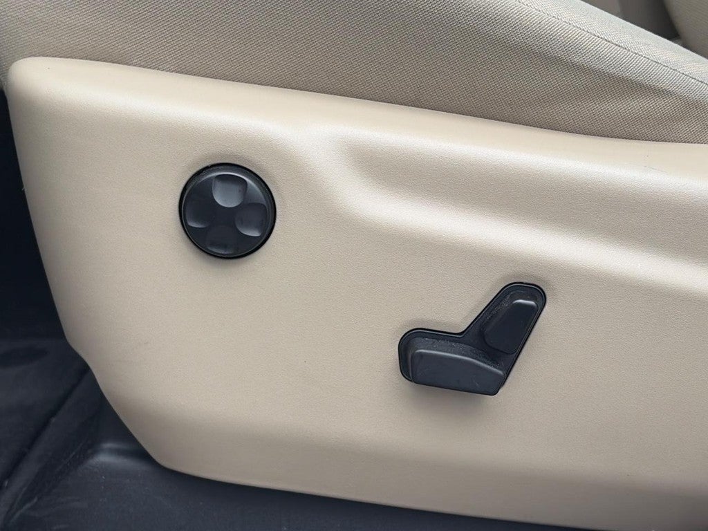 2016 Jeep Grand Cherokee 4WD 4dr Laredo