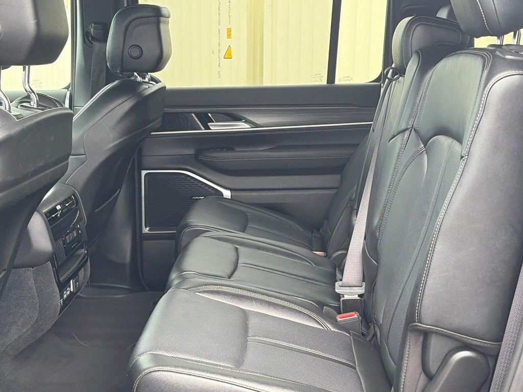 2024 Jeep Wagoneer L Series II 4x4