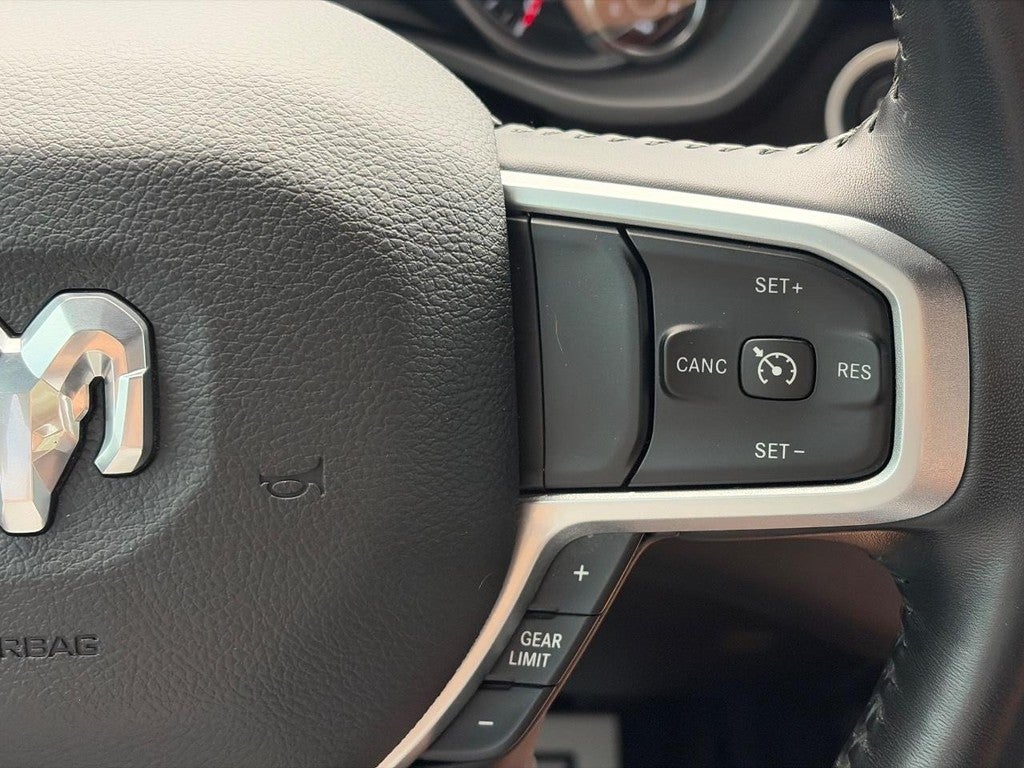 2021 RAM 1500 Big Horn 4x4 Crew Cab 5'7" Box