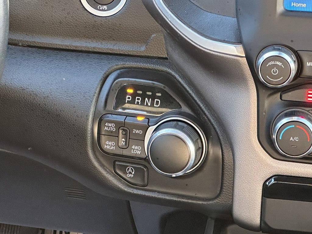 2023 RAM 1500 Big Horn 4x4 Crew Cab 5'7" Box