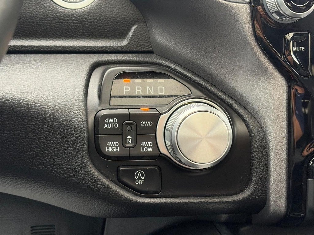 2023 RAM 1500 Laramie 4x4 Crew Cab 5'7" Box