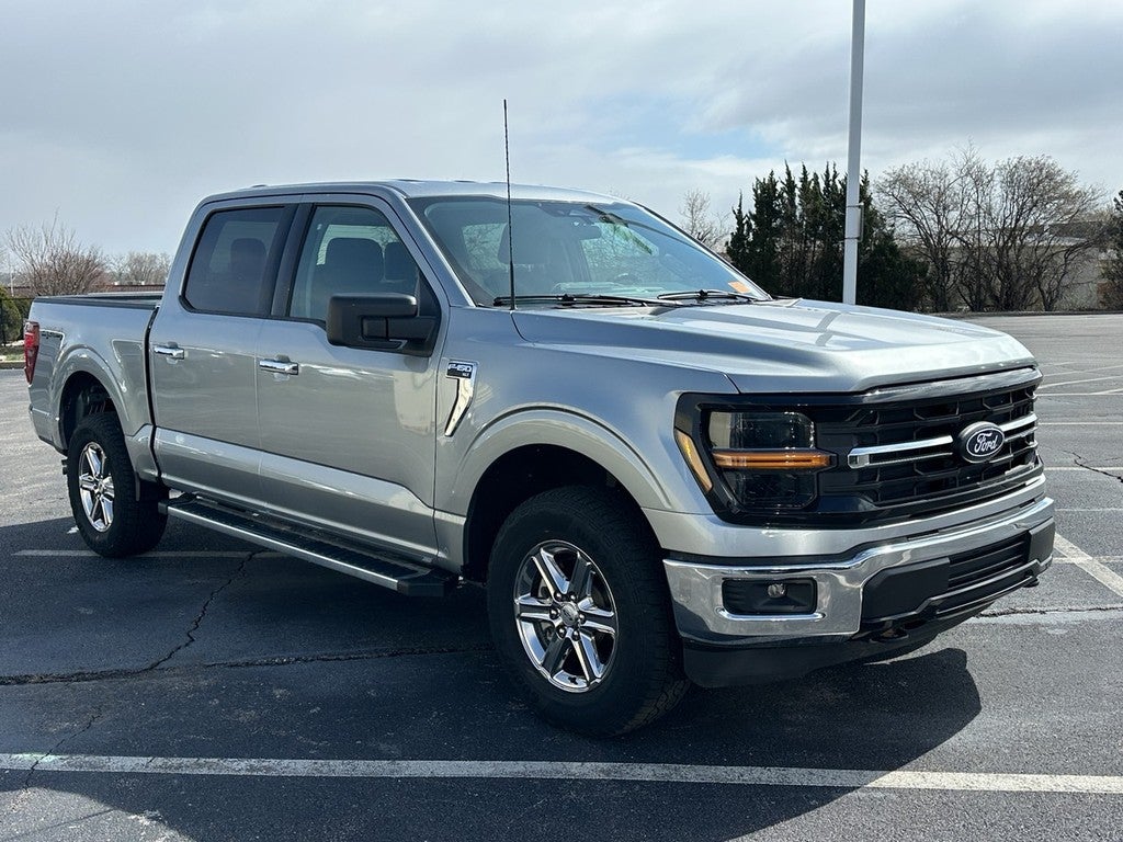 2025 Ford F-150 XLT 4WD SuperCrew Box