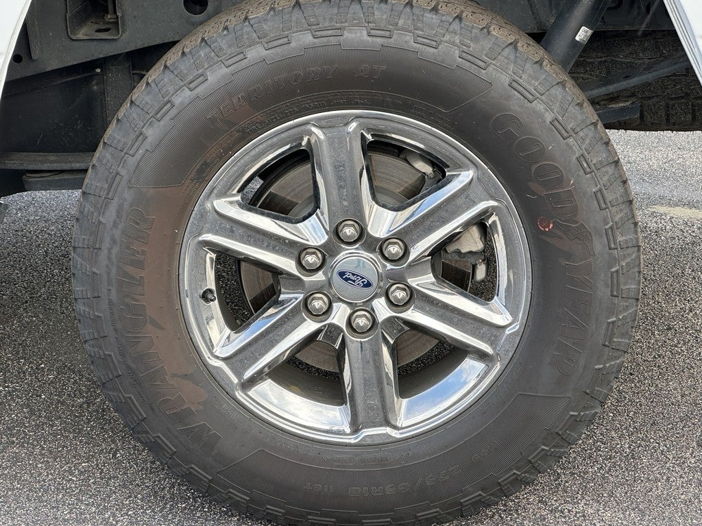 2025 Ford F-150 XLT 4WD SuperCrew Box