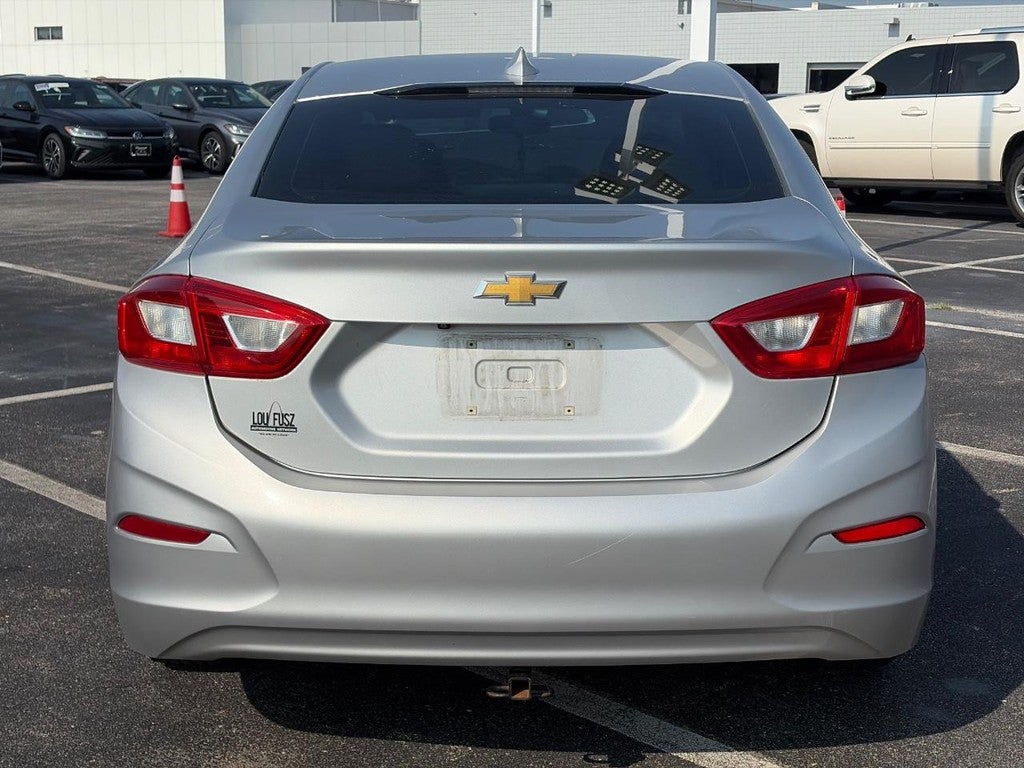 2017 Chevrolet Cruze 4dr Sdn 1.4L LT w/1SD
