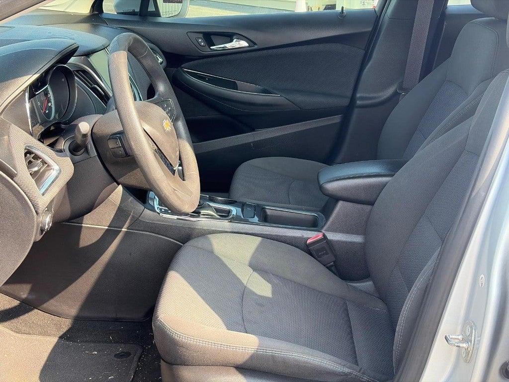 2017 Chevrolet Cruze 4dr Sdn 1.4L LT w/1SD