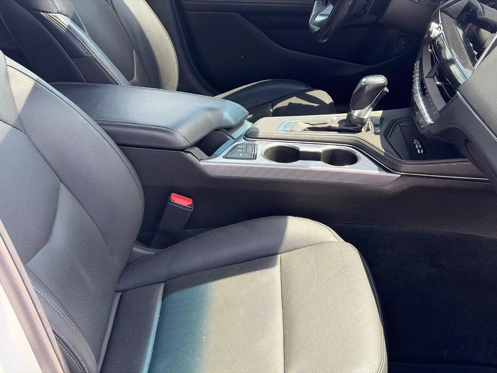 2023 Cadillac CT4 4dr Sdn Premium Luxury