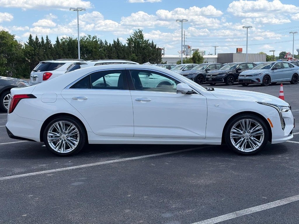 2023 Cadillac CT4 4dr Sdn Premium Luxury
