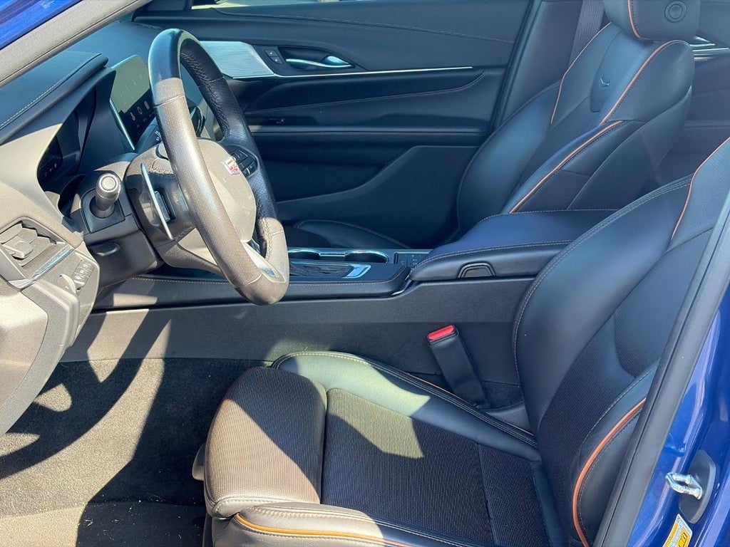 2023 Cadillac CT4 4dr Sdn Sport