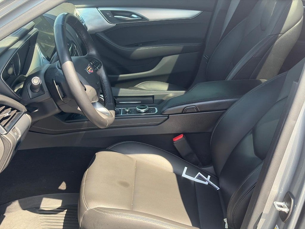 2024 Cadillac CT5 4dr Sdn Luxury