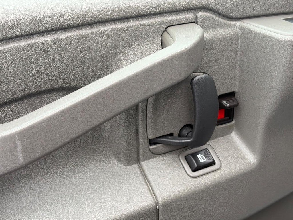 2024 Chevrolet Express Passenger RWD 3500 155" LT