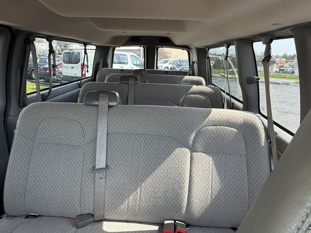 2024 Chevrolet Express 3500 LT Passenger