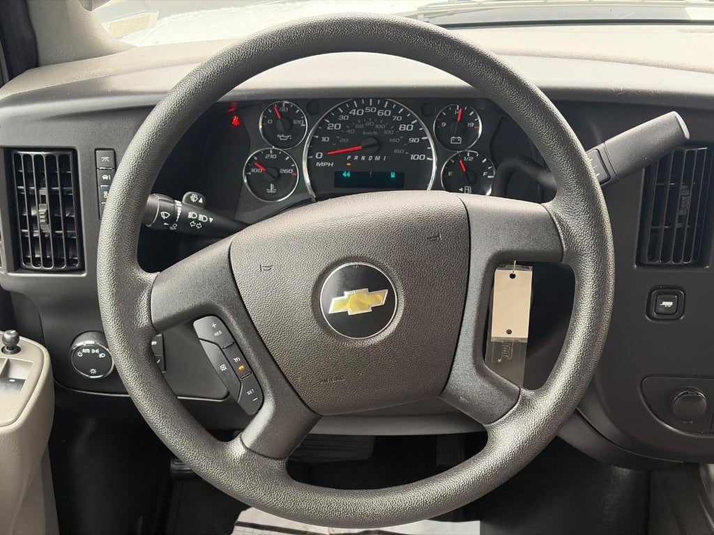 2024 Chevrolet Express Passenger RWD 3500 155" LT