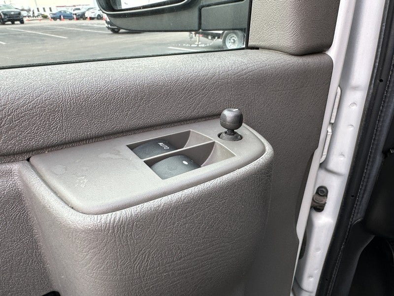 2021 Chevrolet Express Commercial Cutaway 3500 Van 159"