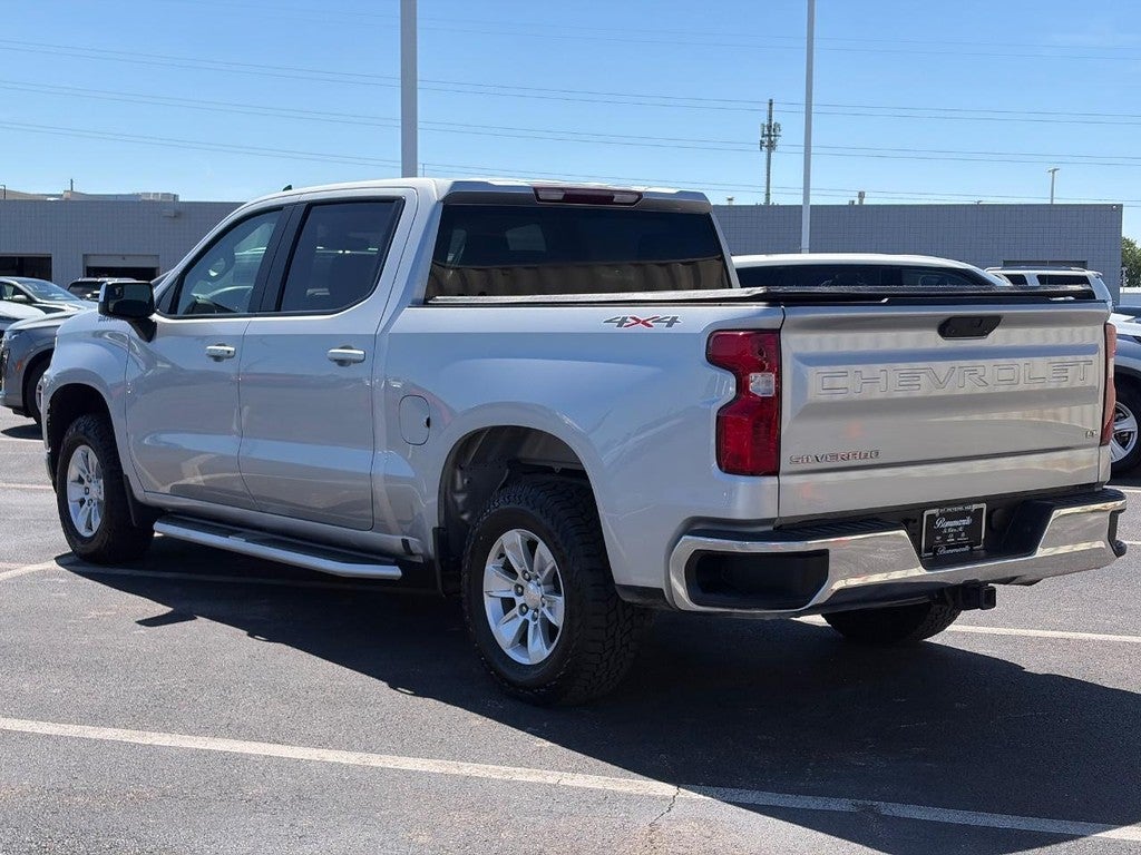 2022 Chevrolet Silverado 1500 LTD 4WD Crew Cab 147" LT w/1LT