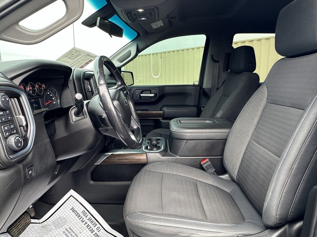 2019 Chevrolet Silverado 1500 4WD Crew Cab 147" RST