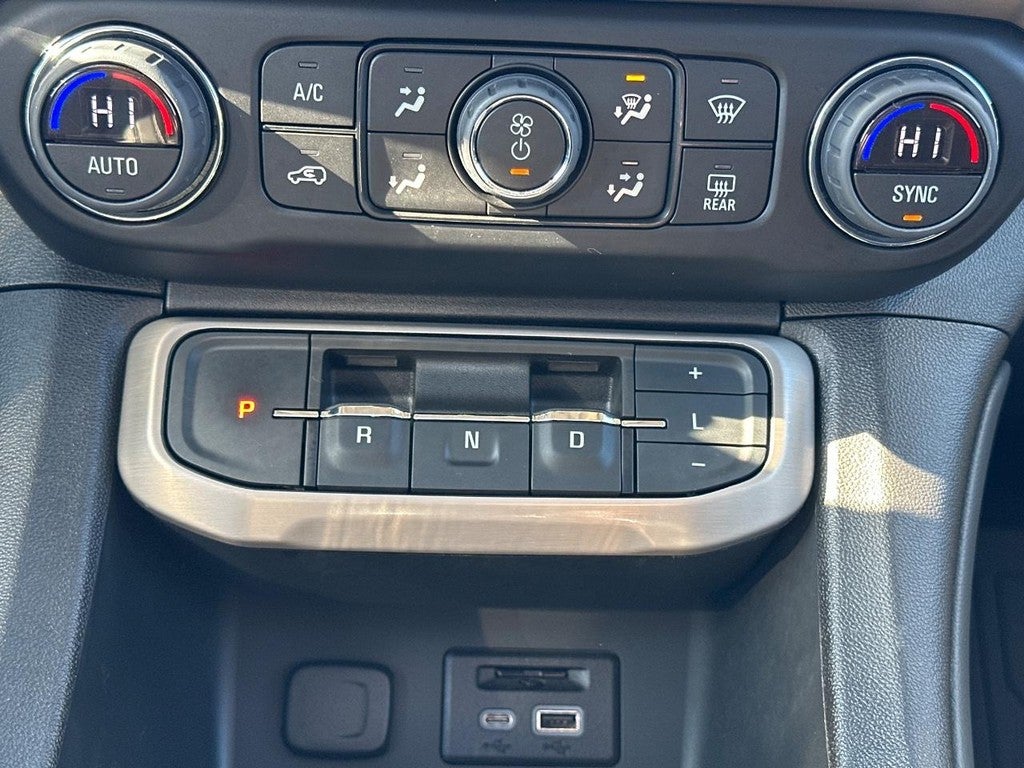 2023 GMC Acadia AWD 4dr Denali