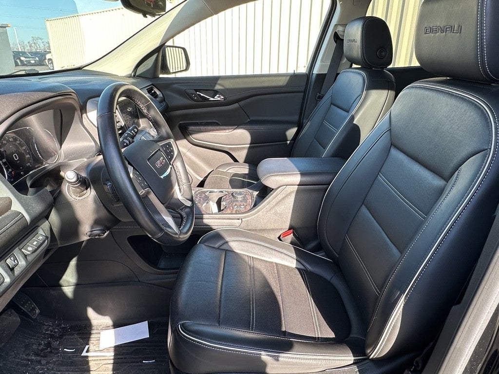 2023 GMC Acadia AWD 4dr Denali