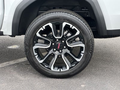 2025 GMC Canyon 4WD Crew Cab Denali