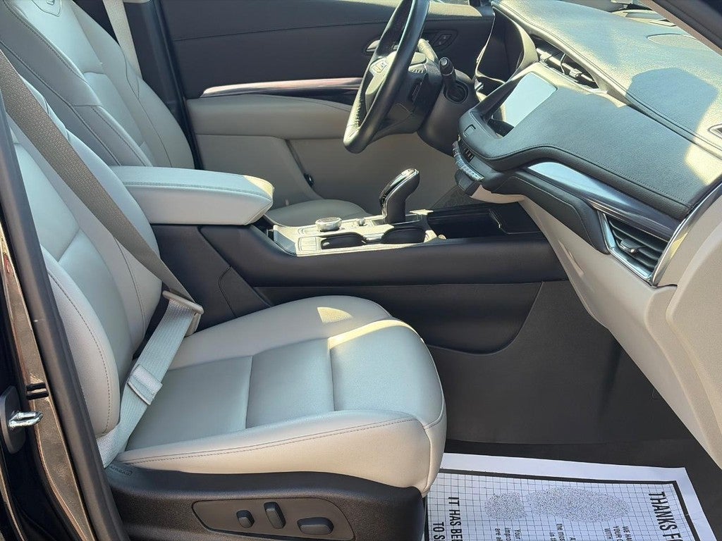 2023 Cadillac XT4 FWD 4dr Luxury