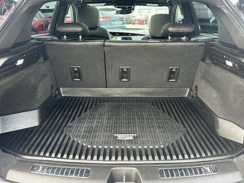 2021 Cadillac XT4 FWD 4dr Premium Luxury