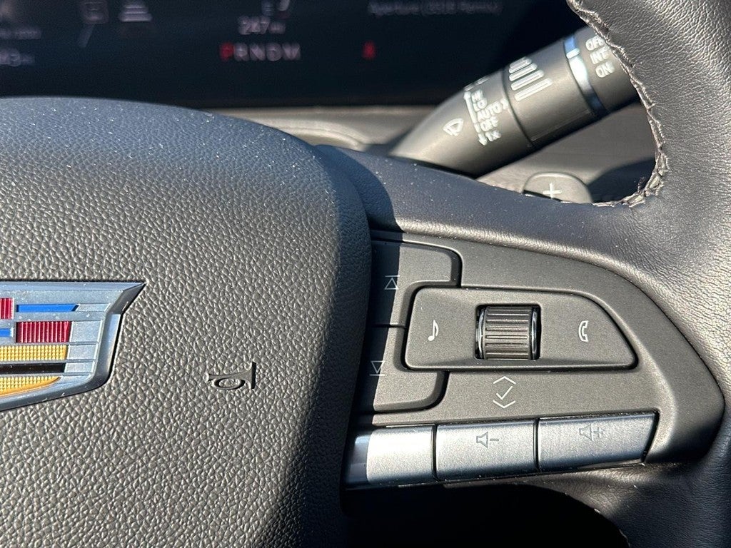 2025 Cadillac XT4 FWD 4dr Premium Luxury