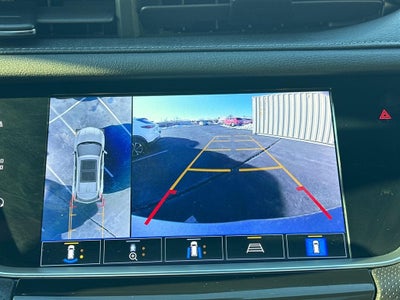 2022 Cadillac XT5 FWD 4dr Premium Luxury