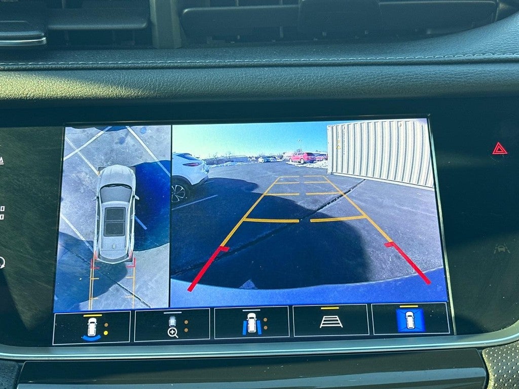 2022 Cadillac XT5 FWD 4dr Premium Luxury