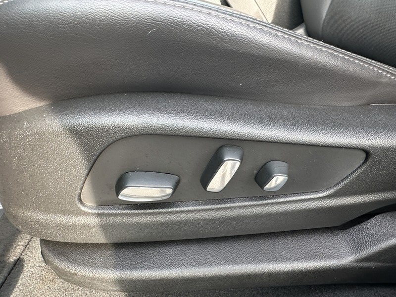 2025 Cadillac XT5 FWD 4dr Premium Luxury