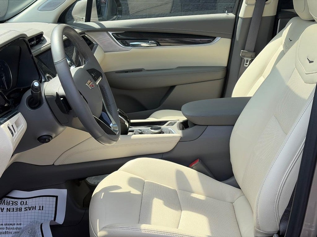 2023 Cadillac XT6 AWD 4dr Premium Luxury