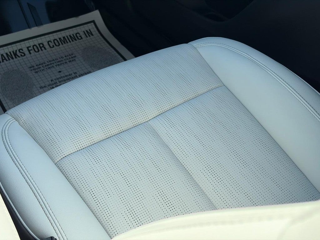 2024 Cadillac LYRIQ 4dr Luxury w/1SE