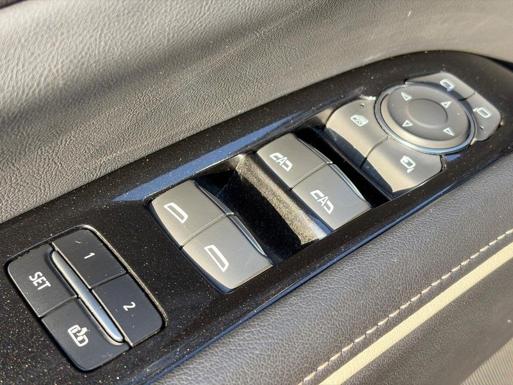 2023 Cadillac Escalade 4WD 4dr Premium Luxury