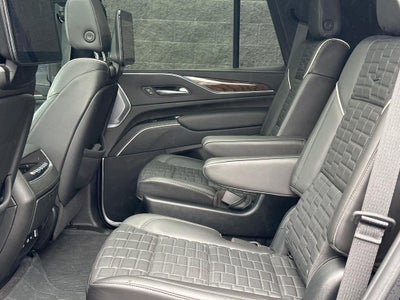 2023 Cadillac Escalade 4WD 4dr Sport Platinum