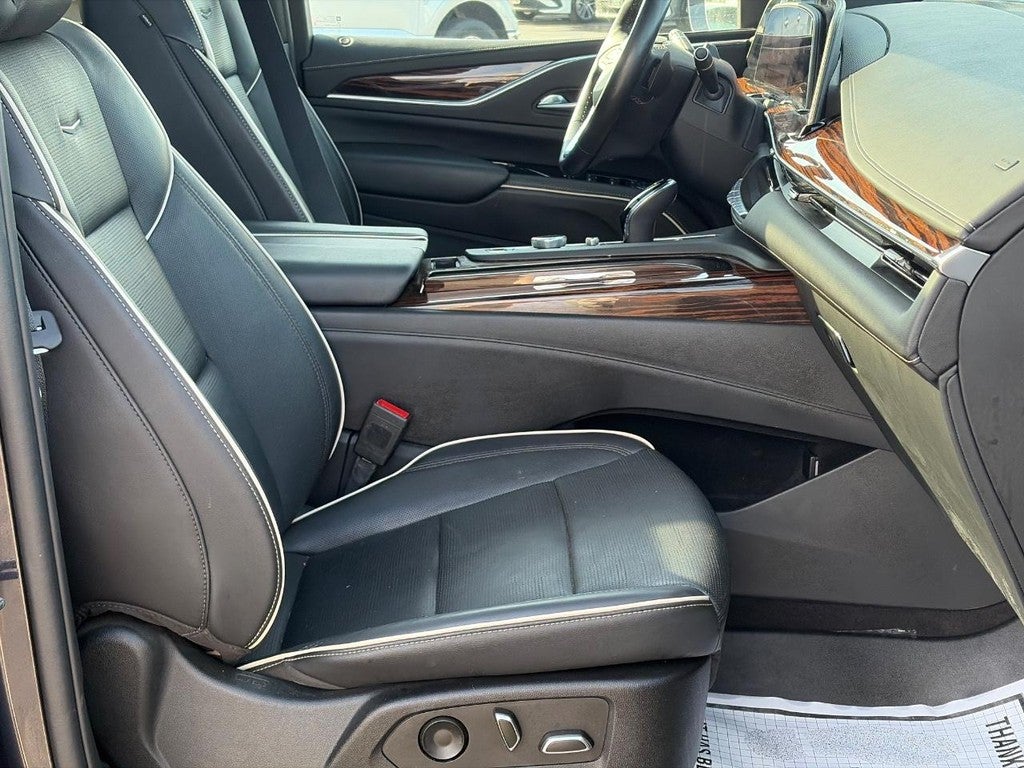 2022 Cadillac Escalade ESV 4WD 4dr Premium Luxury
