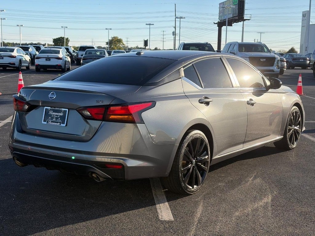 2021 Nissan Altima 2.5 SR Sedan