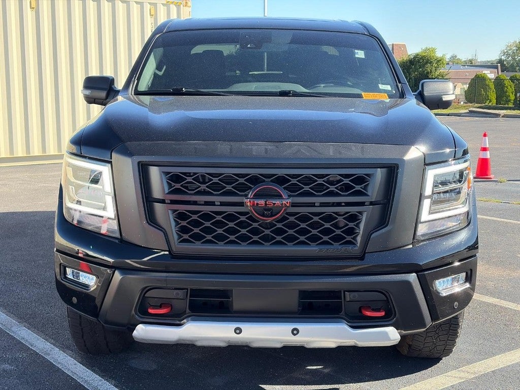 2023 Nissan Titan 4x4 Crew Cab PRO-4X