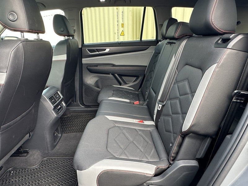 2025 Volkswagen Atlas 2.0T Peak Edition 4MOTION