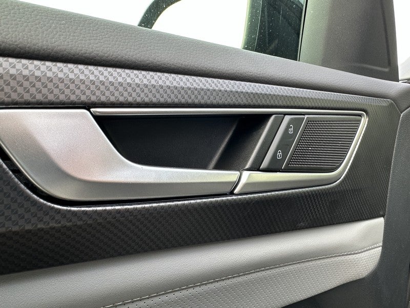 2025 Volkswagen Atlas 2.0T Peak Edition 4MOTION