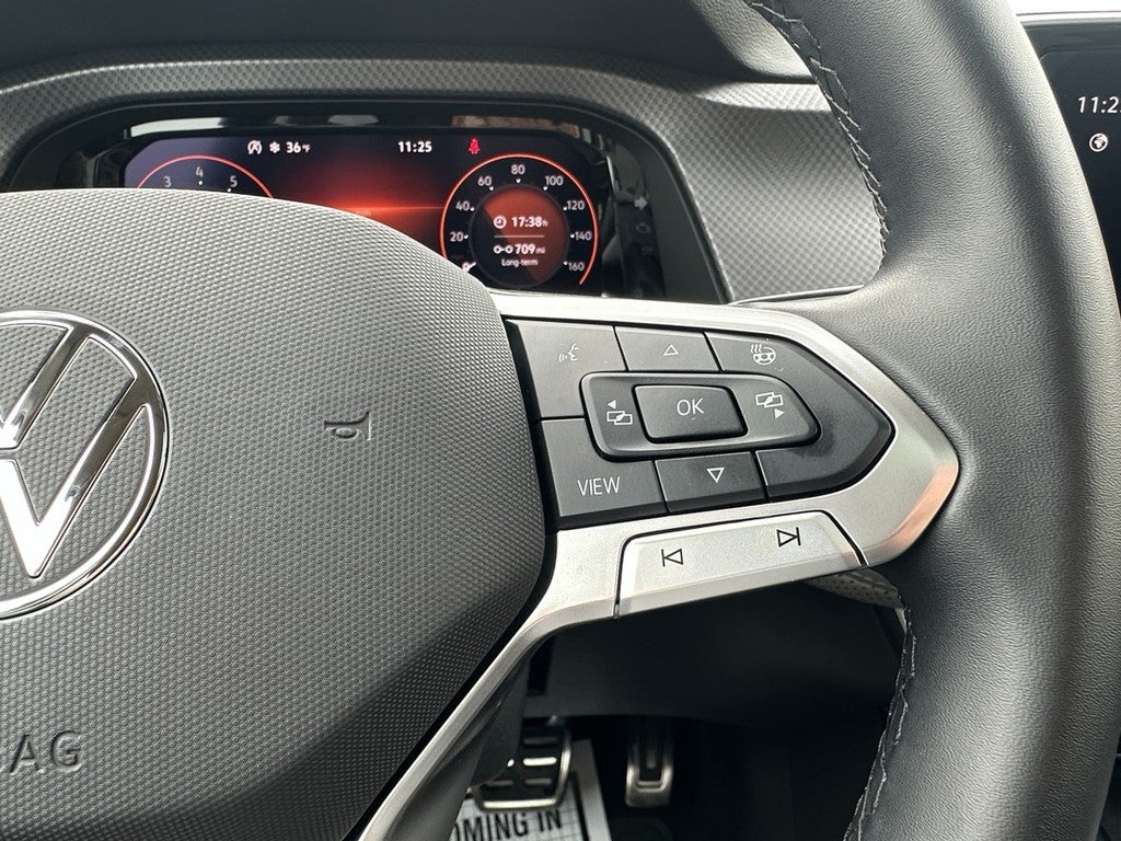 2025 Volkswagen Atlas 2.0T Peak Edition 4MOTION