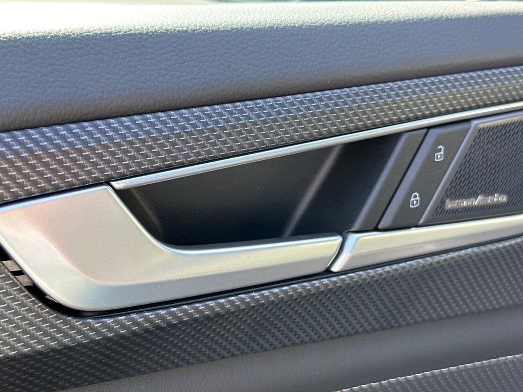 2025 Volkswagen Atlas Cross Sport 2.0T SEL Premium R-Line 4MOTION