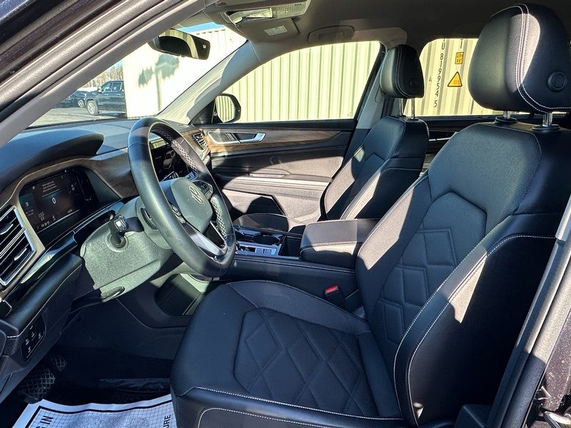 2024 Volkswagen Atlas 2.0T SE w/Technology 4MOTION