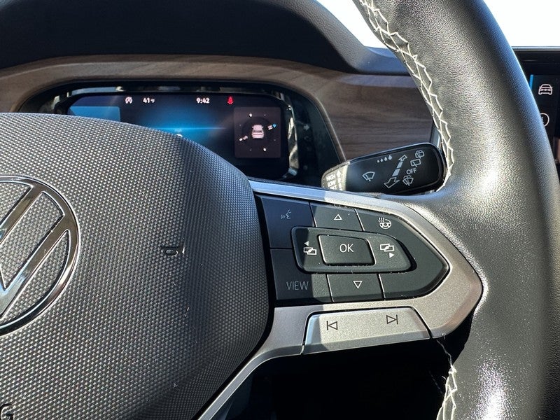 2024 Volkswagen Atlas 2.0T SE w/Technology 4MOTION