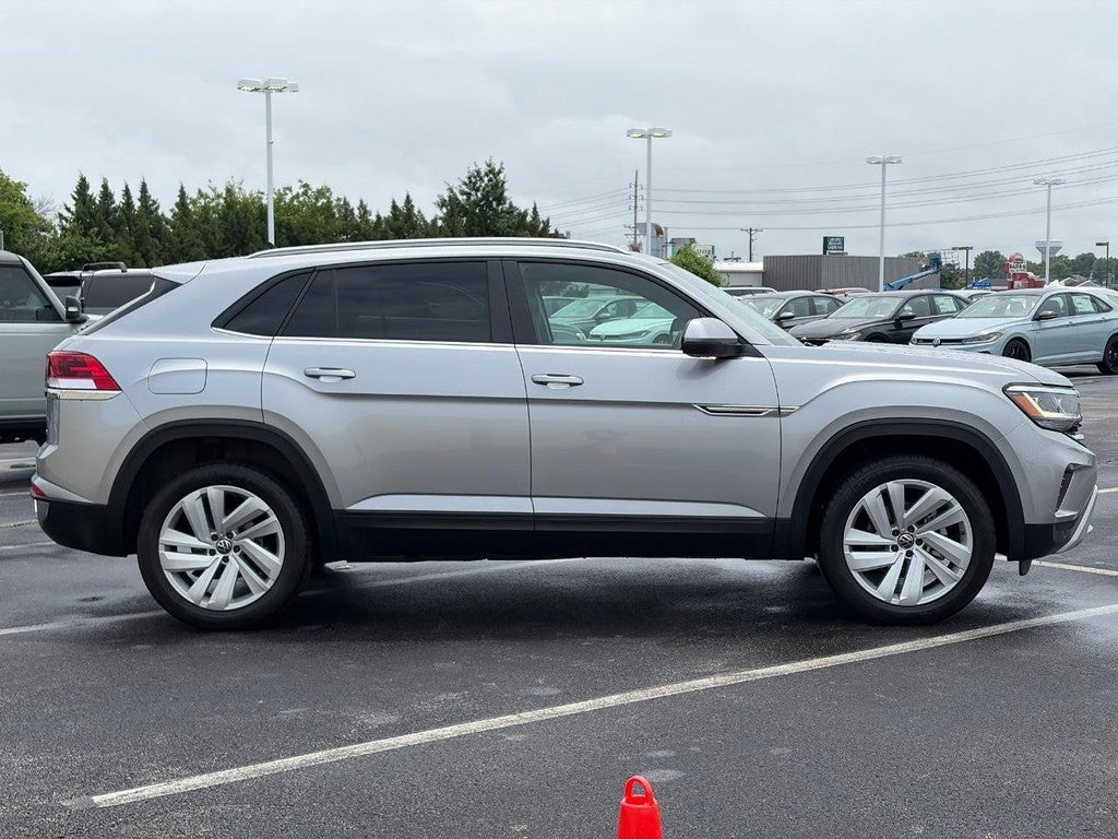 2022 Volkswagen Atlas Cross Sport 2.0T SE w/Technology 4MOTION