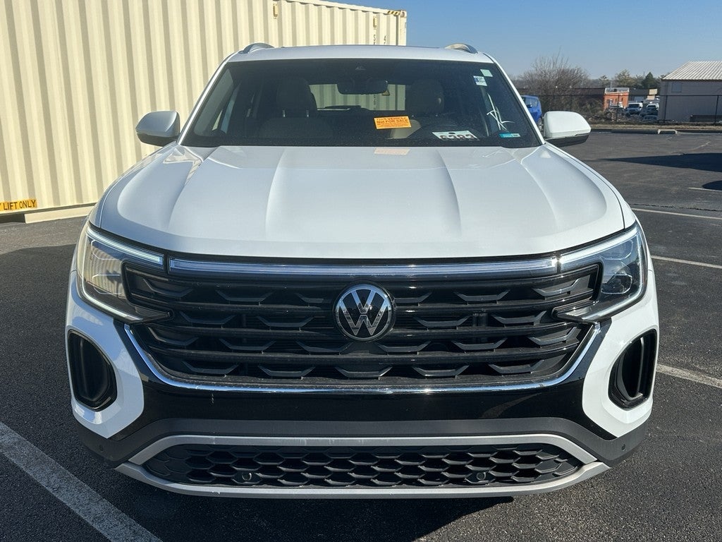 2024 Volkswagen Atlas Cross Sport 2.0T SE w/Technology 4MOTION