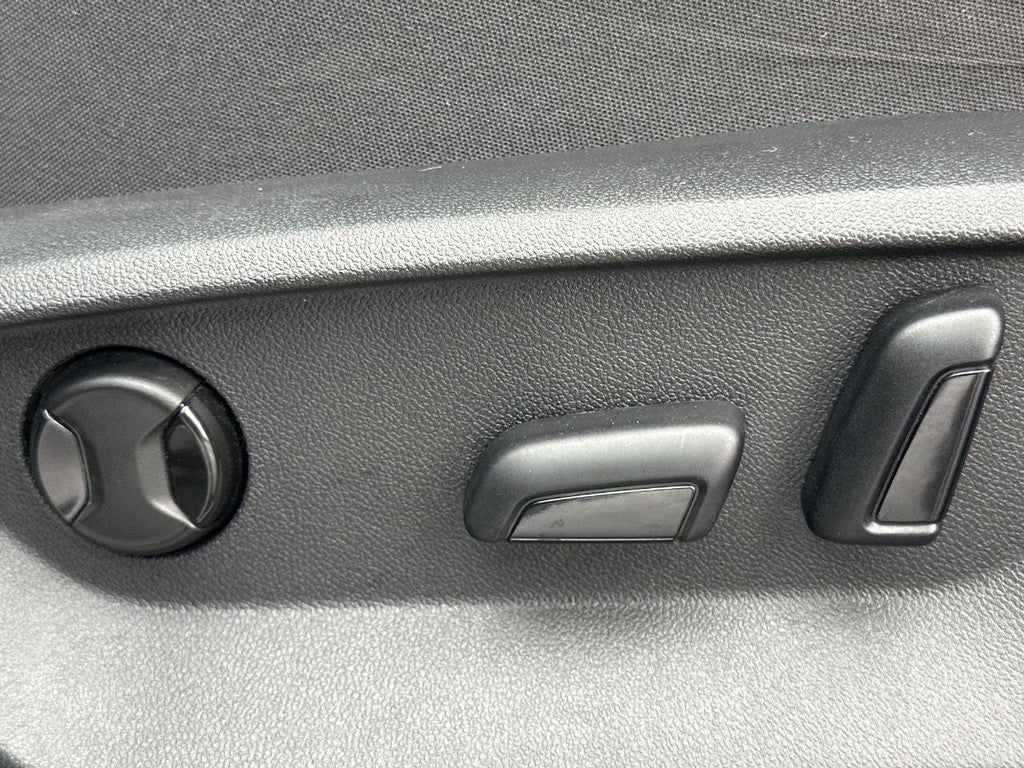 2024 Volkswagen Atlas 2.0T SE w/Technology 4MOTION