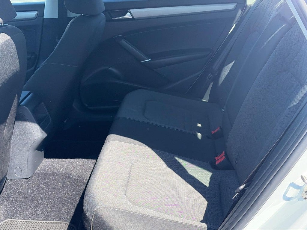 2021 Volkswagen Passat 2.0T S Auto