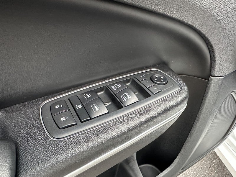 2019 Chrysler 300 Touring RWD