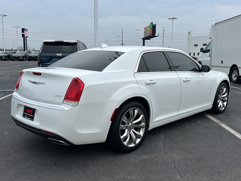 2019 Chrysler 300 Touring RWD