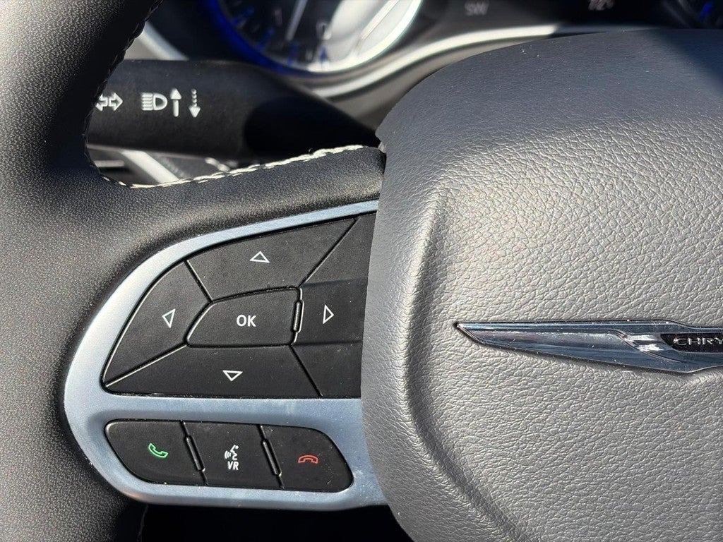 2025 Chrysler Pacifica Select FWD
