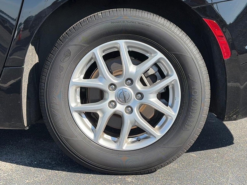 2025 Chrysler Pacifica Select FWD
